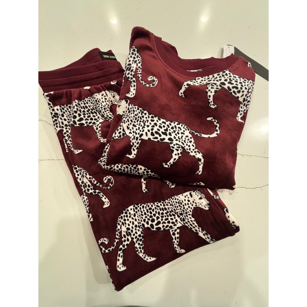 NWT Room Service XS Pajama Set Womens Burgundy Leopard Print Velour comfortable
